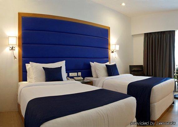Peerless Hotel حيدر أباد الغرفة الصورة