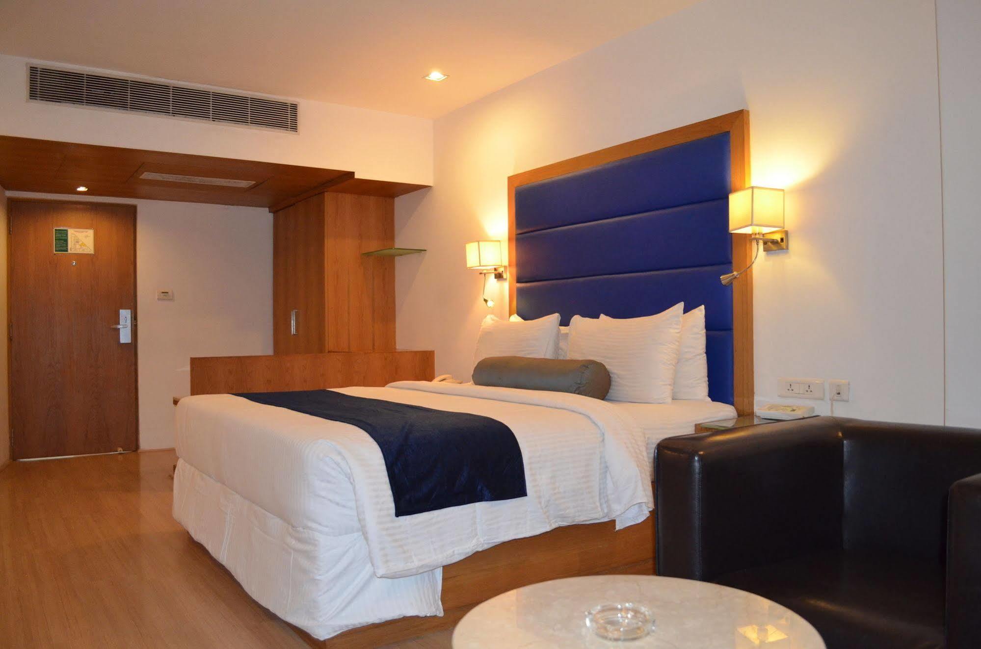 Peerless Hotel حيدر أباد المظهر الخارجي الصورة